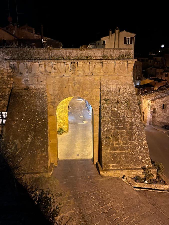 Pulcinella Appartamento Tipico Centro Storico Montepulciano Luaran gambar