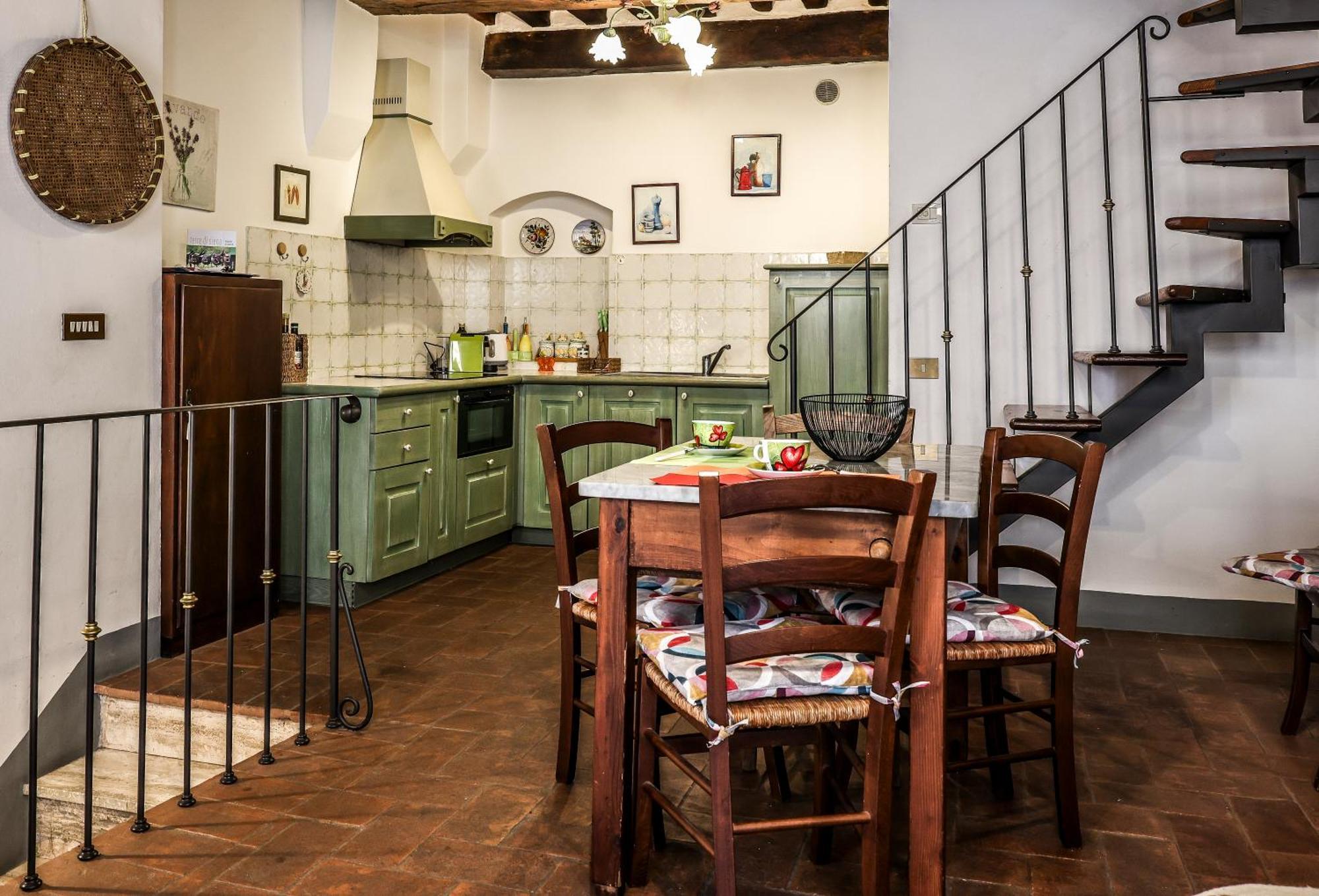 Pulcinella Appartamento Tipico Centro Storico Montepulciano Luaran gambar